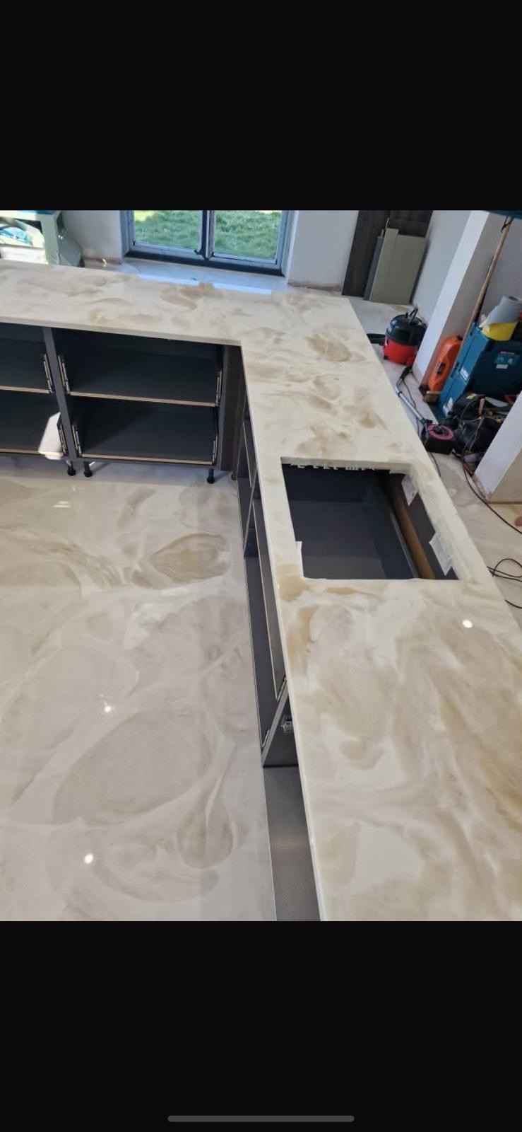 Pearl Worktop & Bar — Epoxy Guys